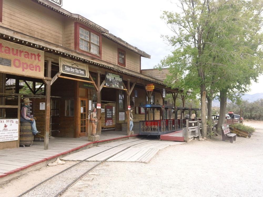 Bonnie Springs Ranch Motel Blue Diamond Exterior photo