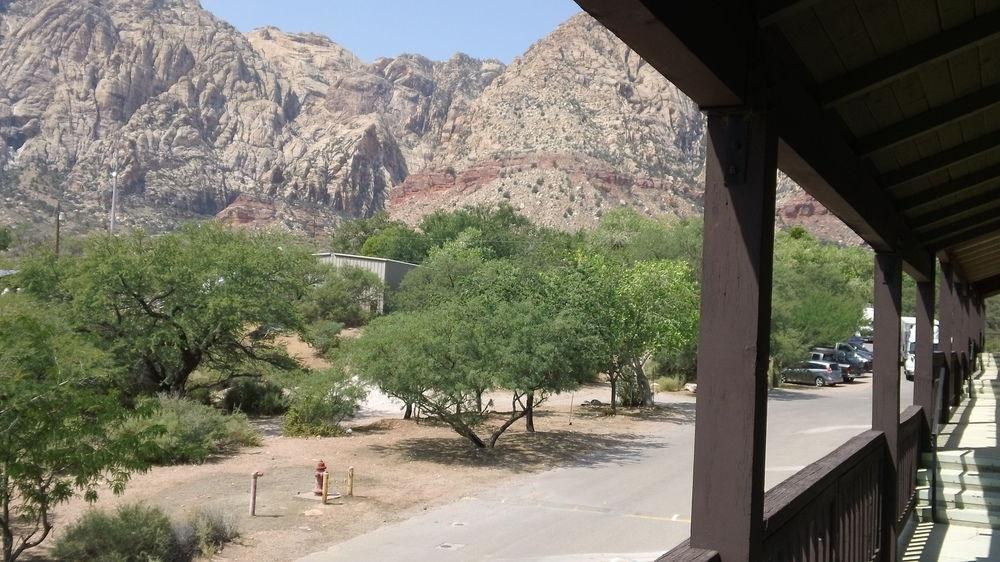 Bonnie Springs Ranch Motel Blue Diamond Exterior photo