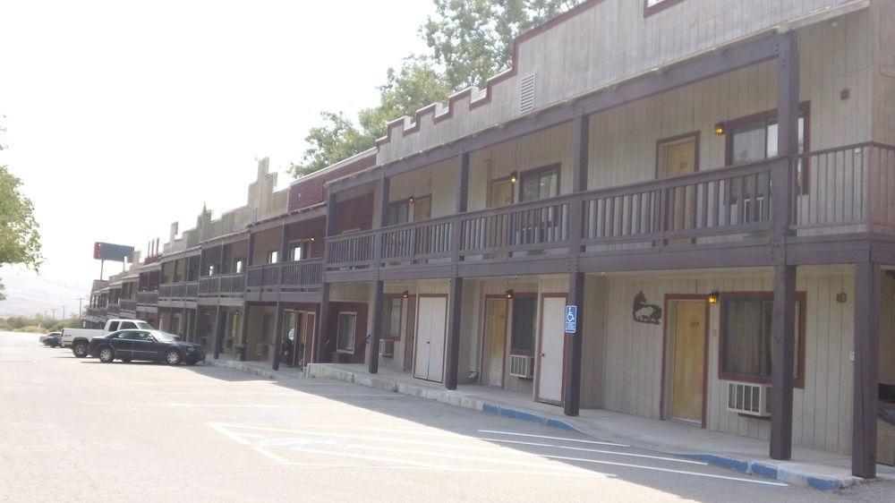 Bonnie Springs Ranch Motel Blue Diamond Exterior photo