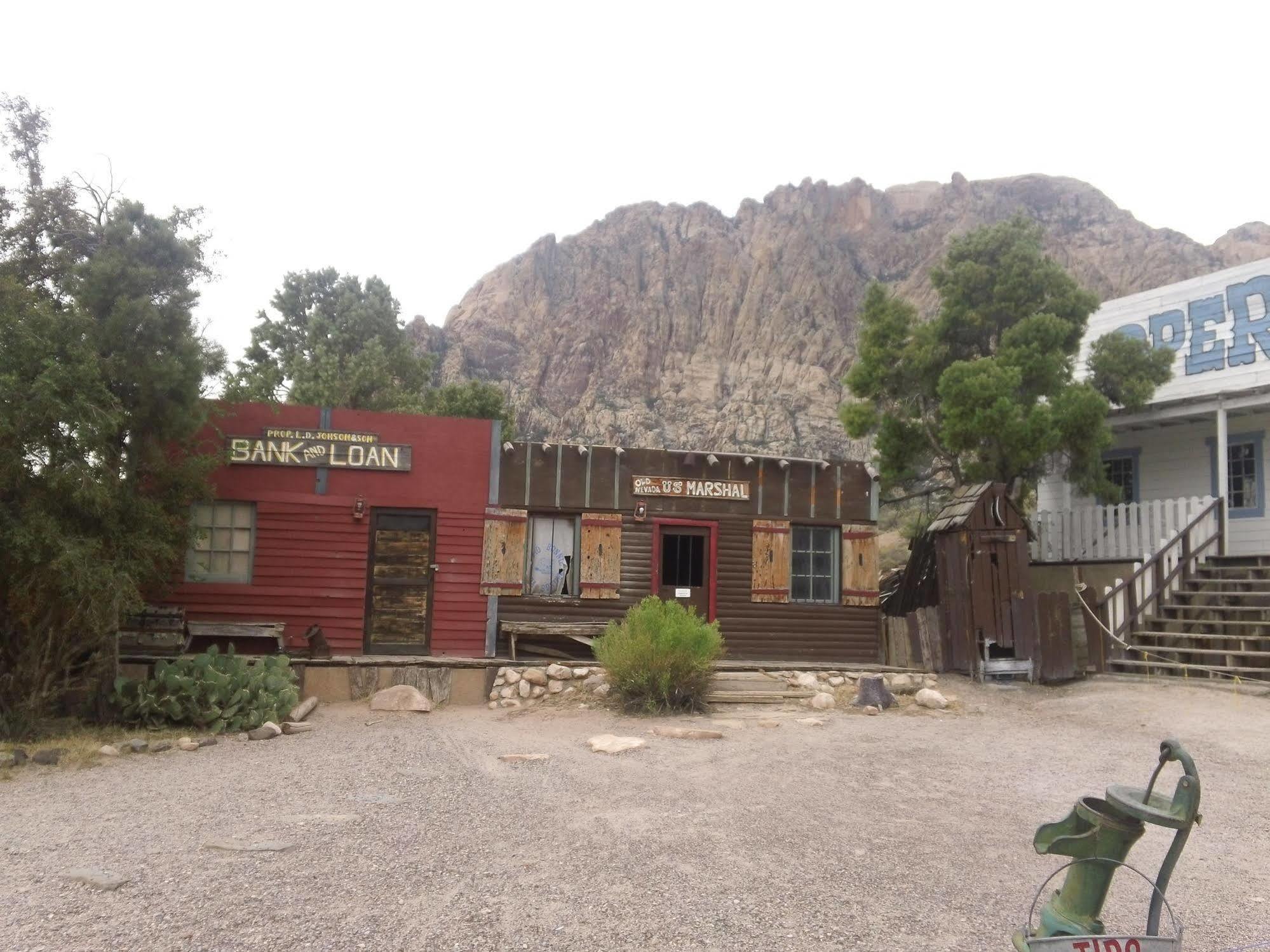 Bonnie Springs Ranch Motel Blue Diamond Exterior photo